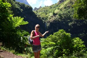 happy-women-mountains-montagne-femme