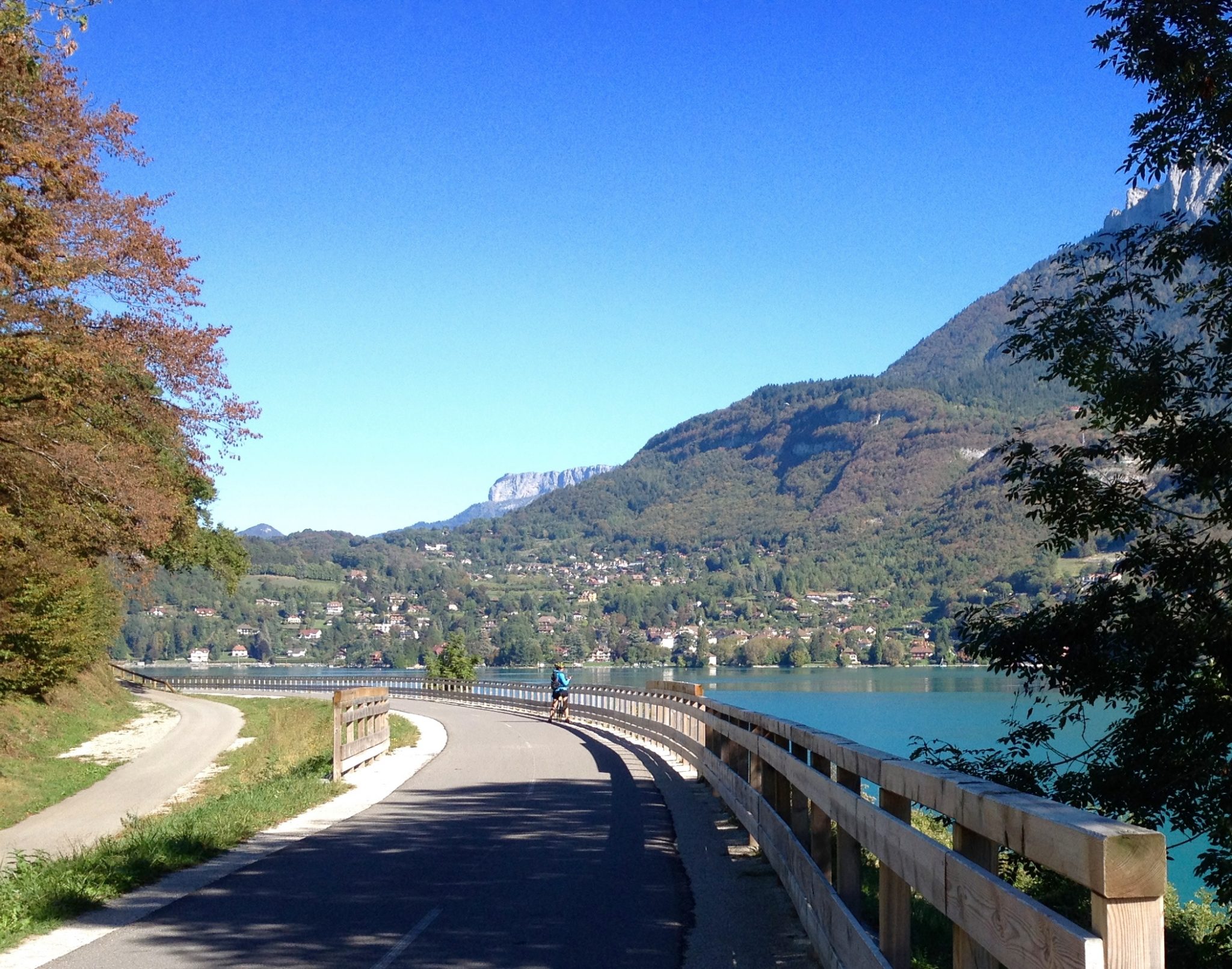 happy-women-mountains-montagne-femmes