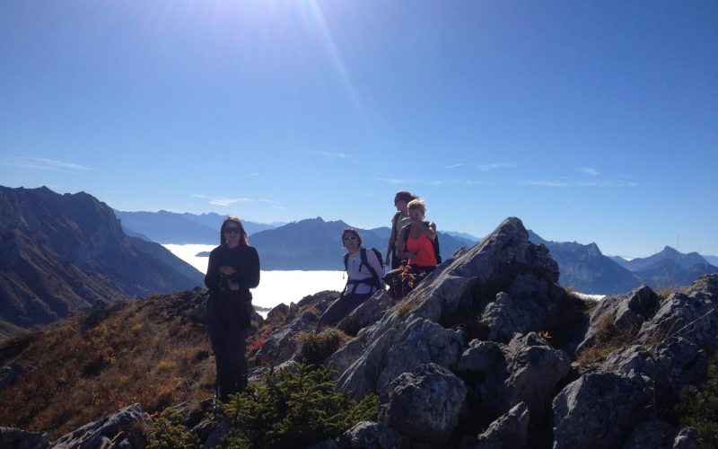 happy-women-mountains-montagne-femmes