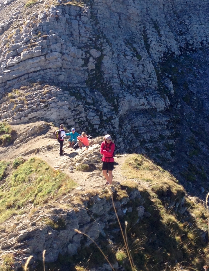 happy-women-mountains-montagne-femmes-aravis