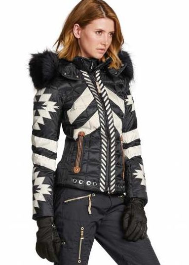 happy-women-mountain-femme-veste-ski-montagne-style