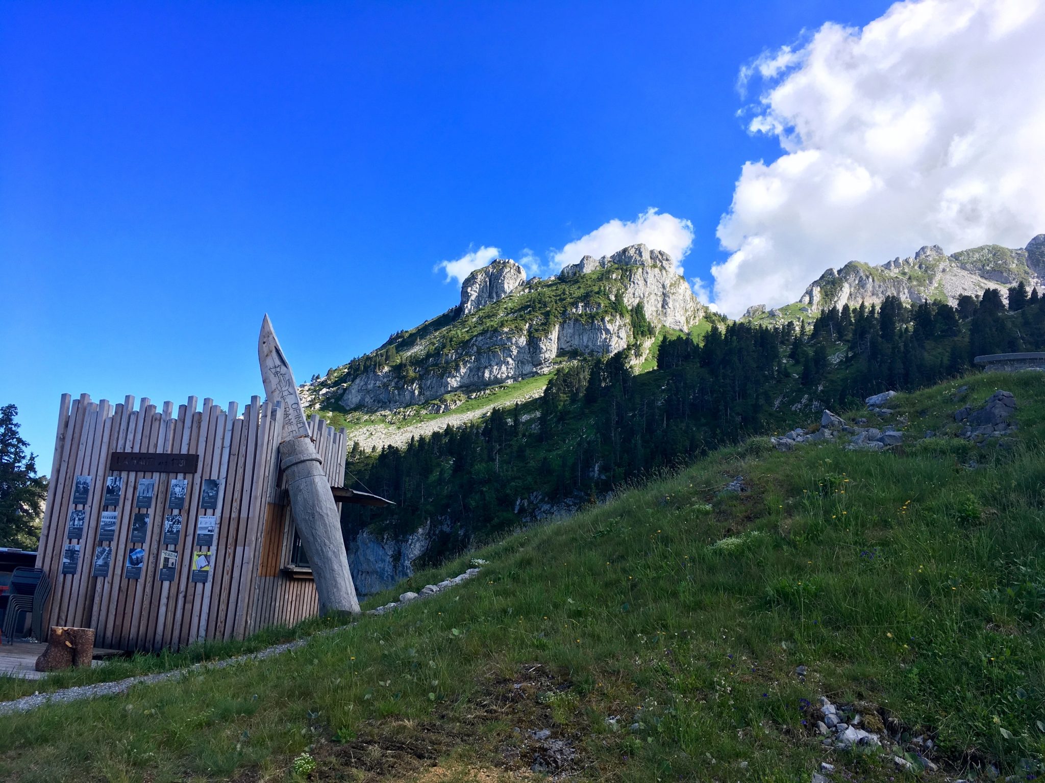 famille-enfants-jeux-activites-montagne