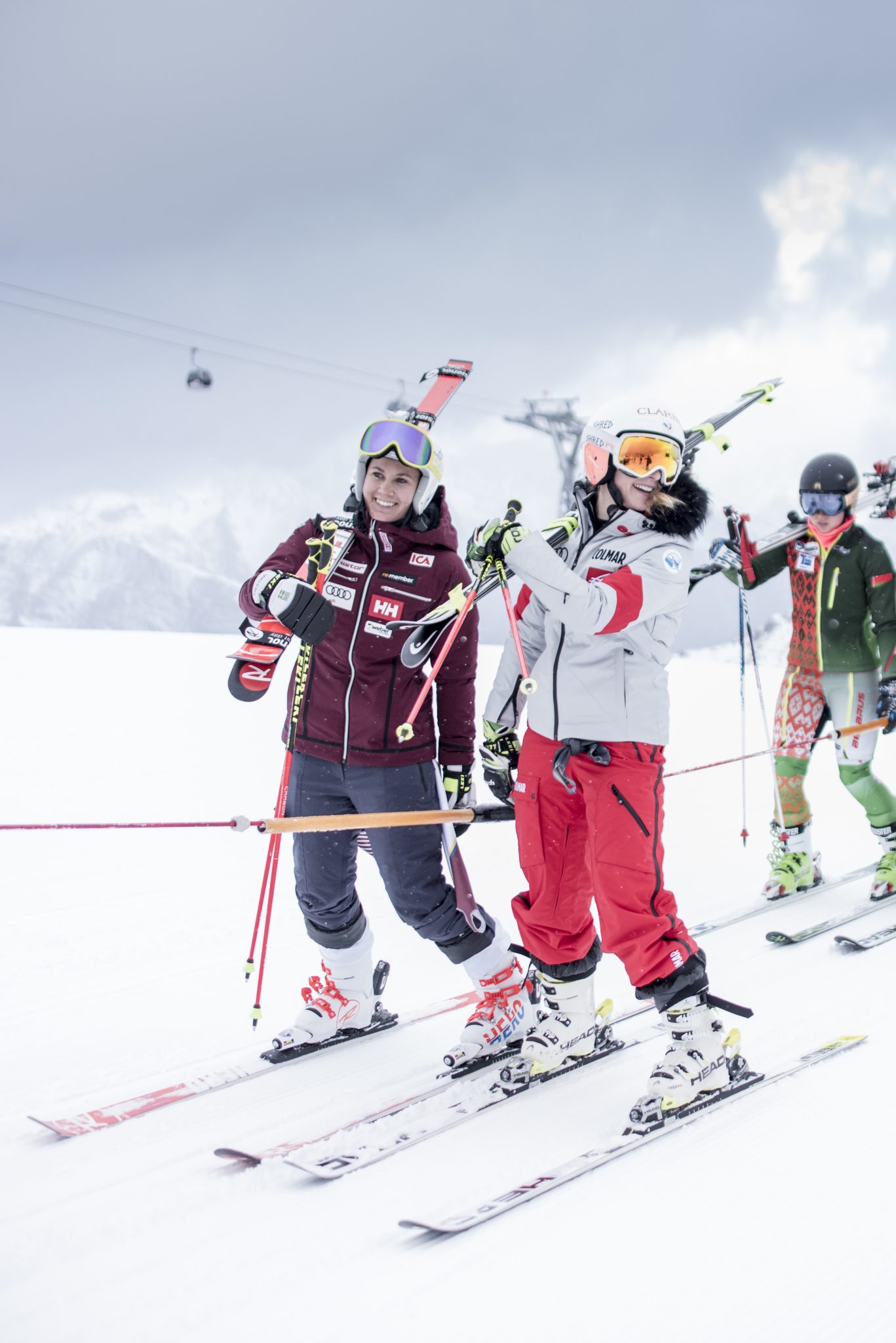 femme-skieuse-montagne-competition-coupe-du-monde-solden-2018