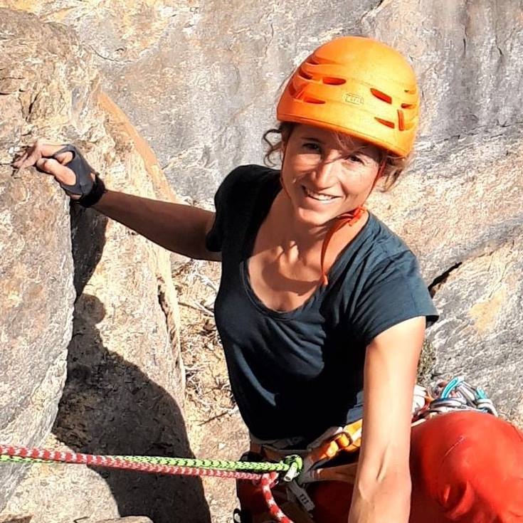 femmes-montagne-athlète-encadrement-stages-féminins-formation-guide-escalade-cascade-de-glace-guide-haute-montagne