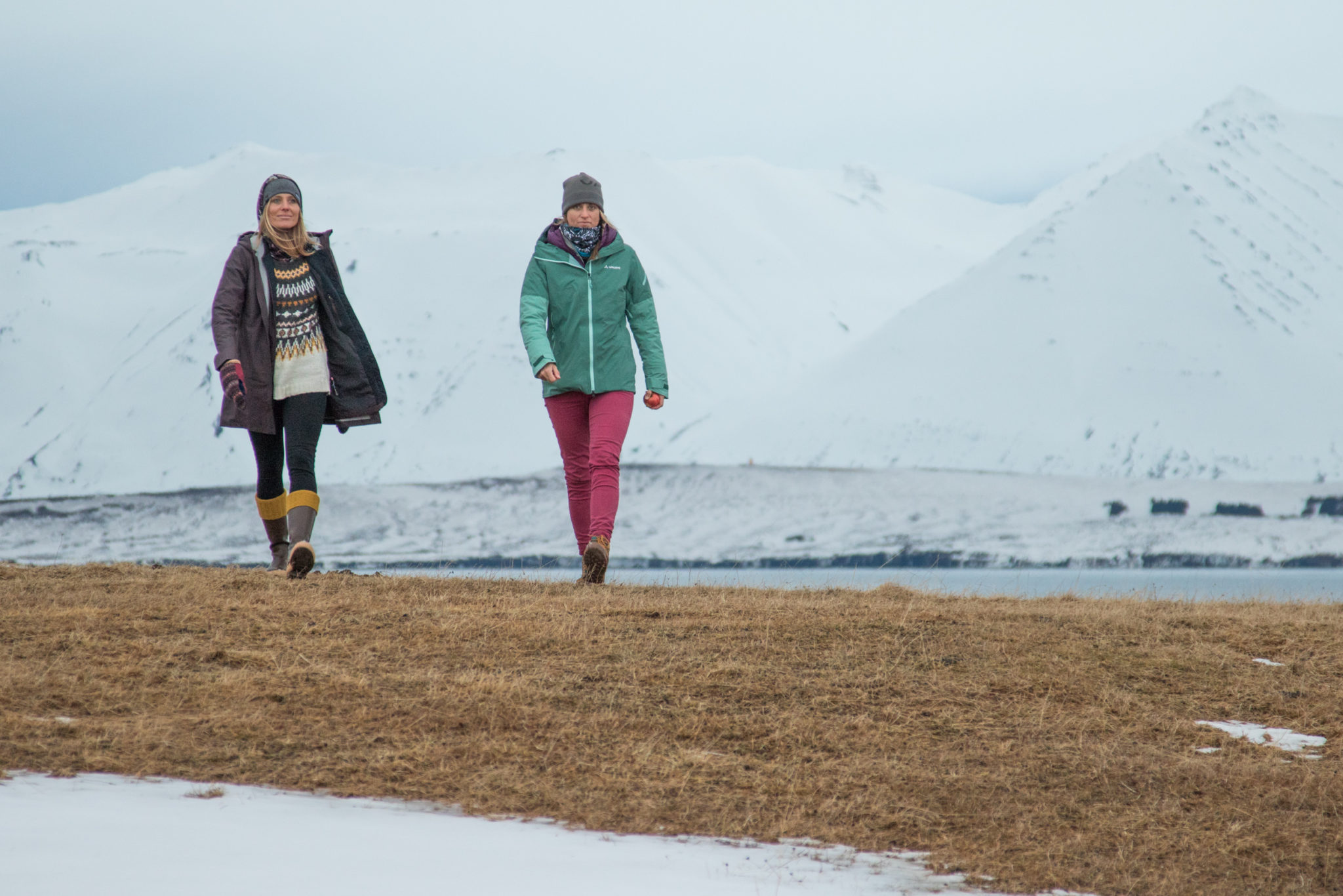 femmes-filles-snowboardeuses-splitboard-feminisme-film-engagé