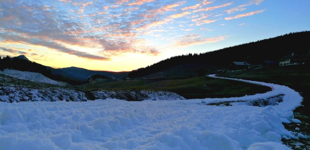 Boucle de snowfarming de l'Espace Nordique des Glières en préparation.