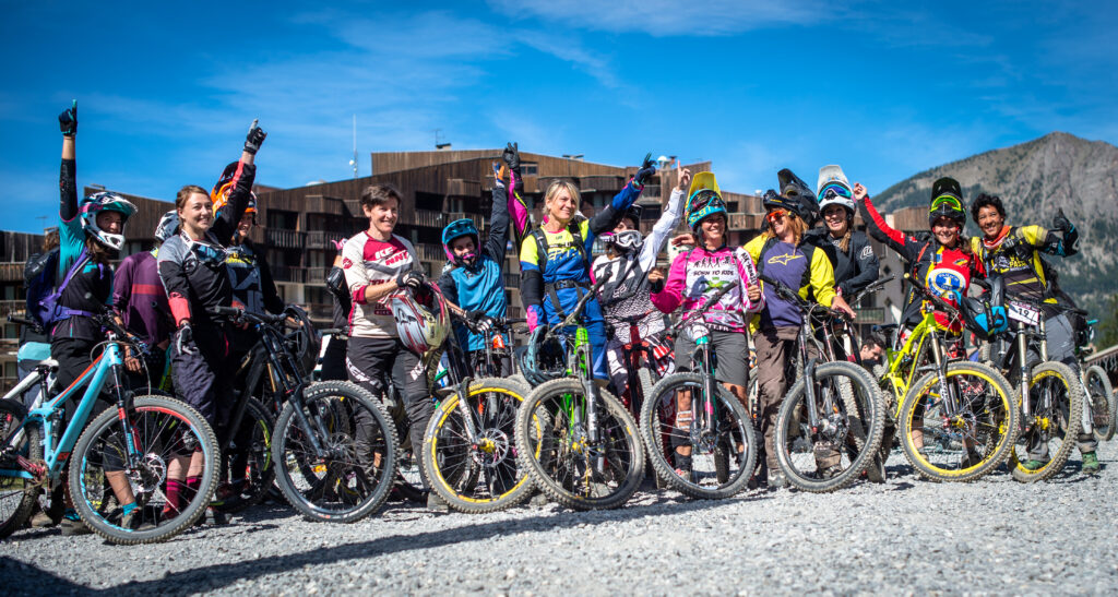 Groupe de rideuses au Girly Ride Les Orres.