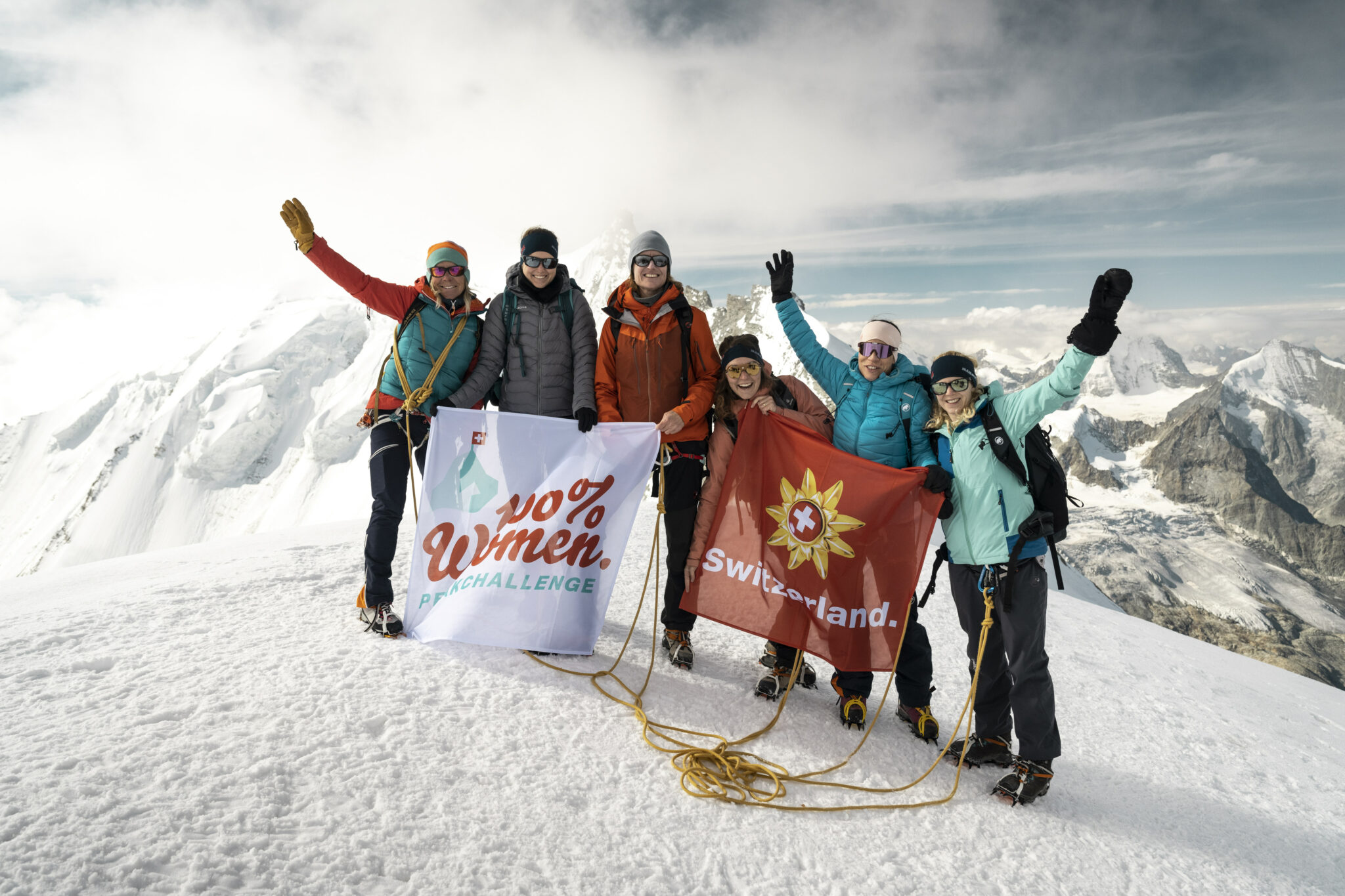 La plus longue cordée féminine à gravir un 4000m !